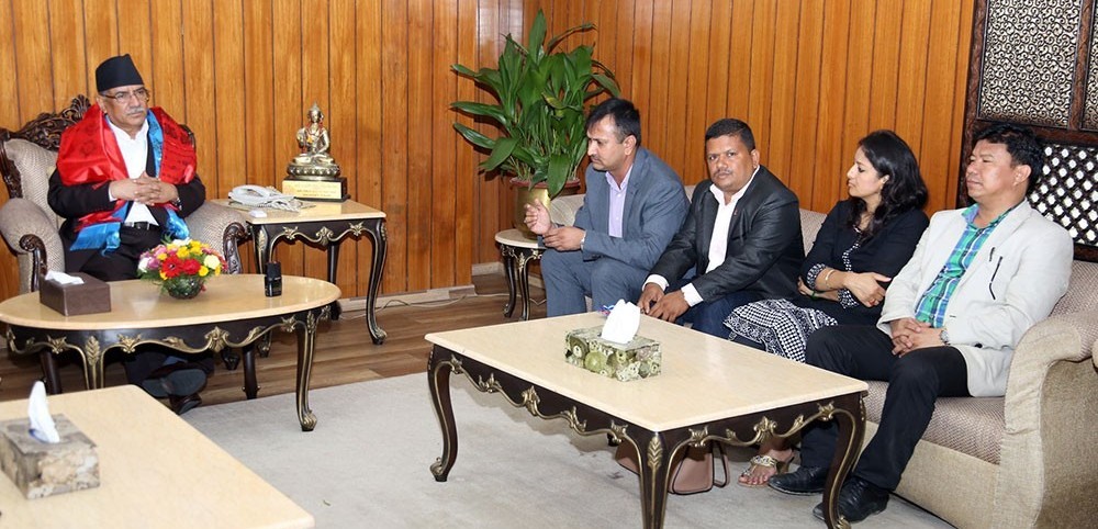 Patrakaar-PM-Bhet-1470730875.jpg