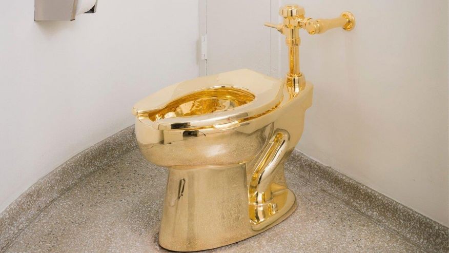 Golden-Toilet-1475298262.jpg