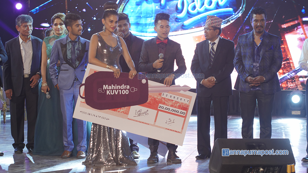 Nepal_Idol2-59c573e034b59-1506129967.png