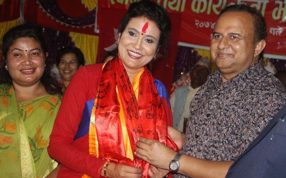 Komal-Oli-1507194850.jpg