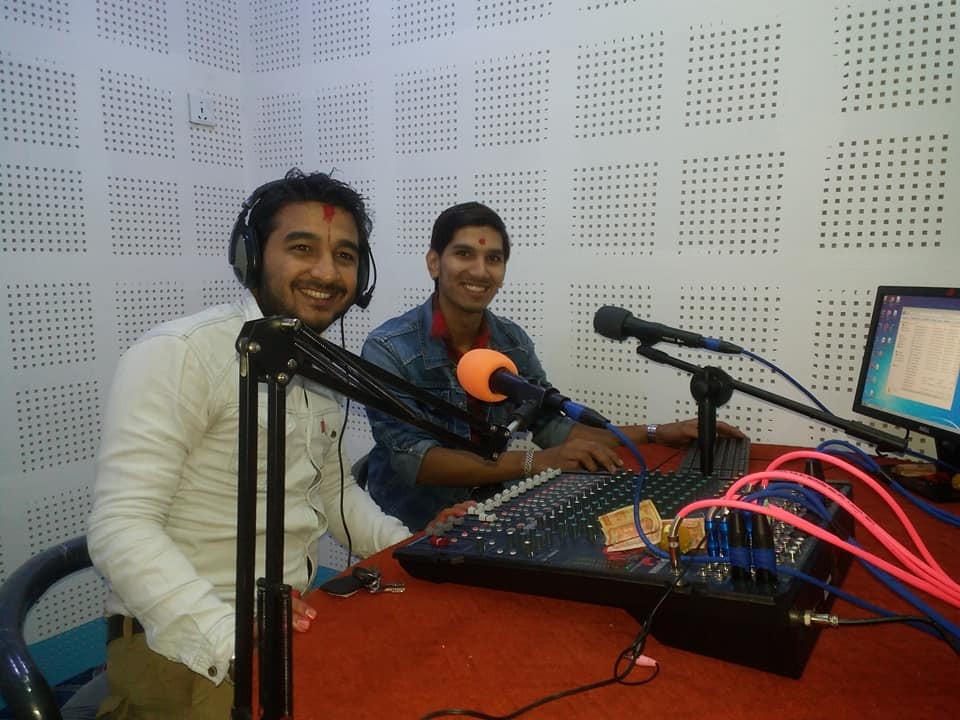 Radio-Anamol-1512986390.jpg