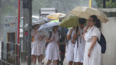 raining-photo-1516762863.jpg