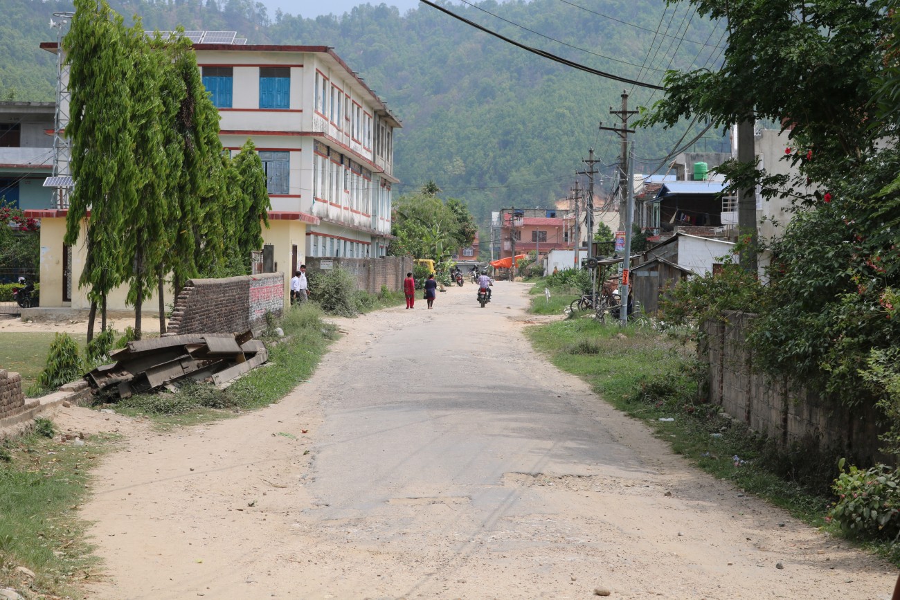 Sadak-Chaugada-1530105100.JPG