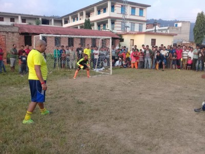 Football-1539172682.jpg