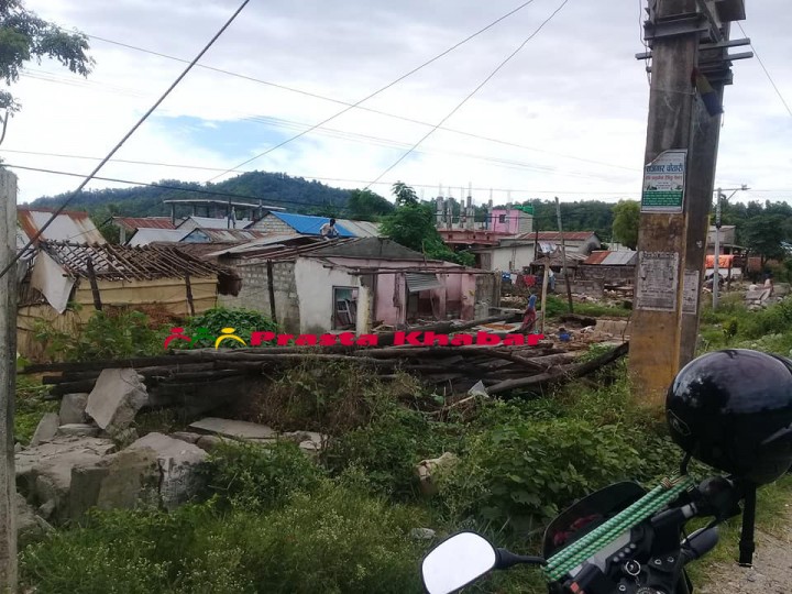 R7-1565180313.jpg