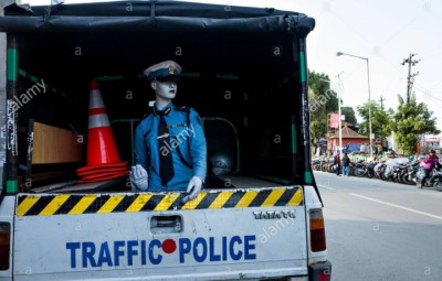 Traffic-Police-1565761781.jpg