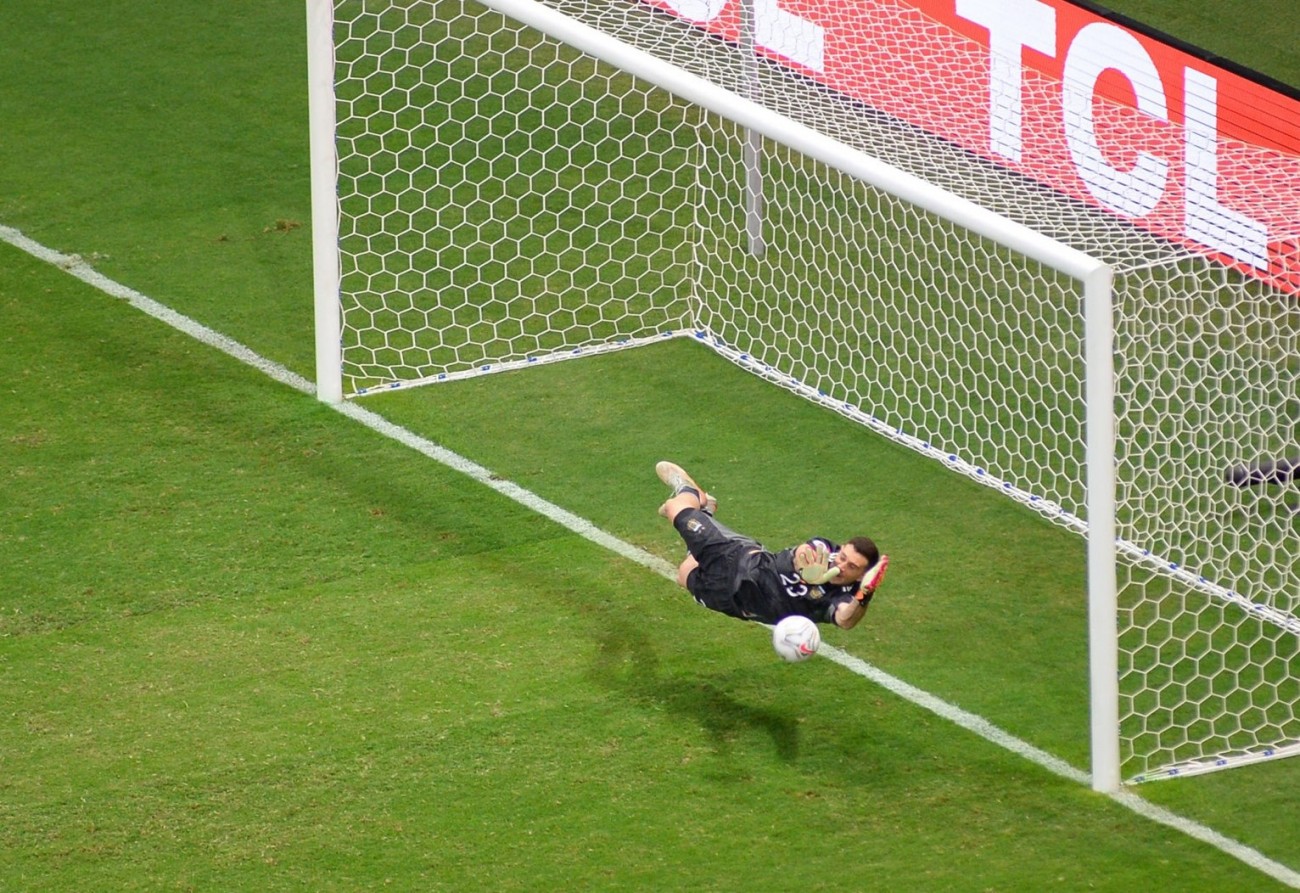 Emi-martinez-1625629287.jpg