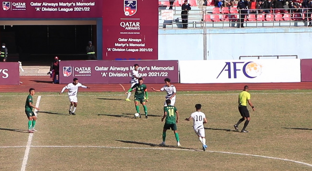 football1639751127-1639791905.jpg