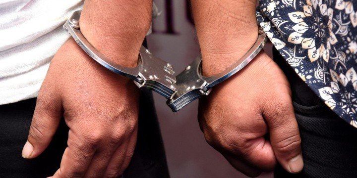 arrest_BkQKVyP55m_F0sd11u-1784940937.jpg